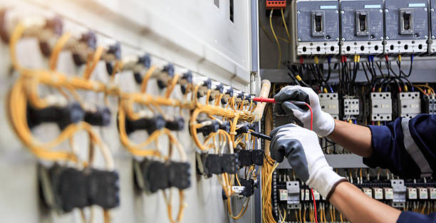 Professional Electrician technician working in Royal City, WA